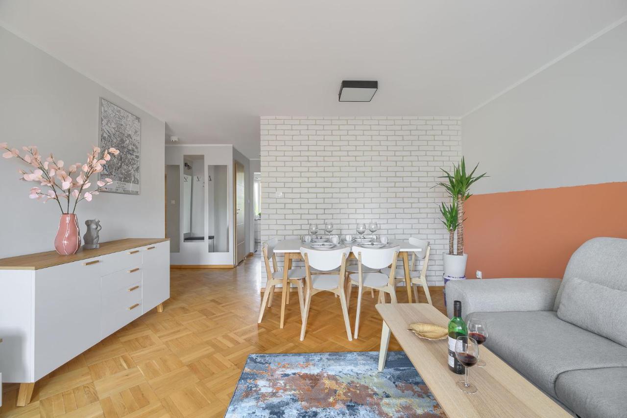 Family Center Spot Apartman Poznań Kültér fotó