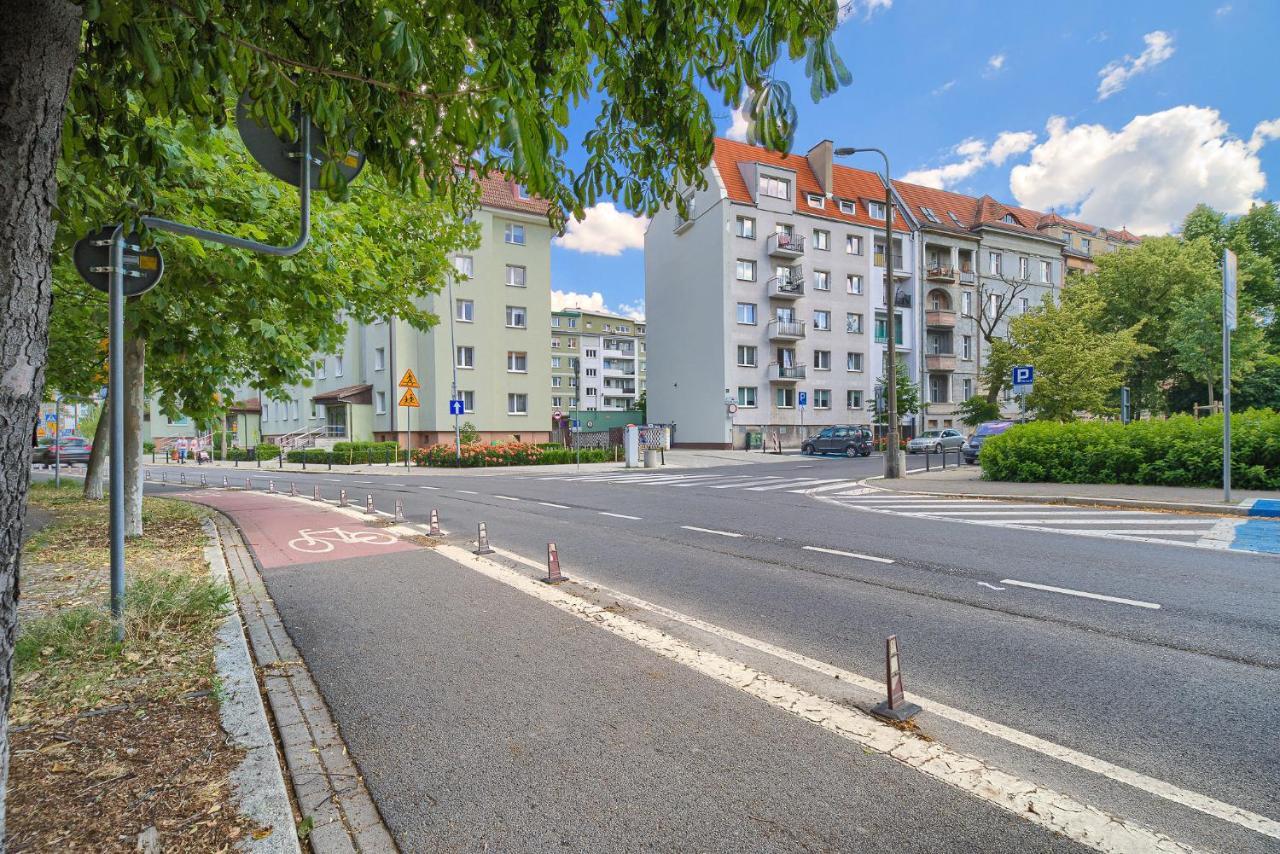Family Center Spot Apartman Poznań Kültér fotó