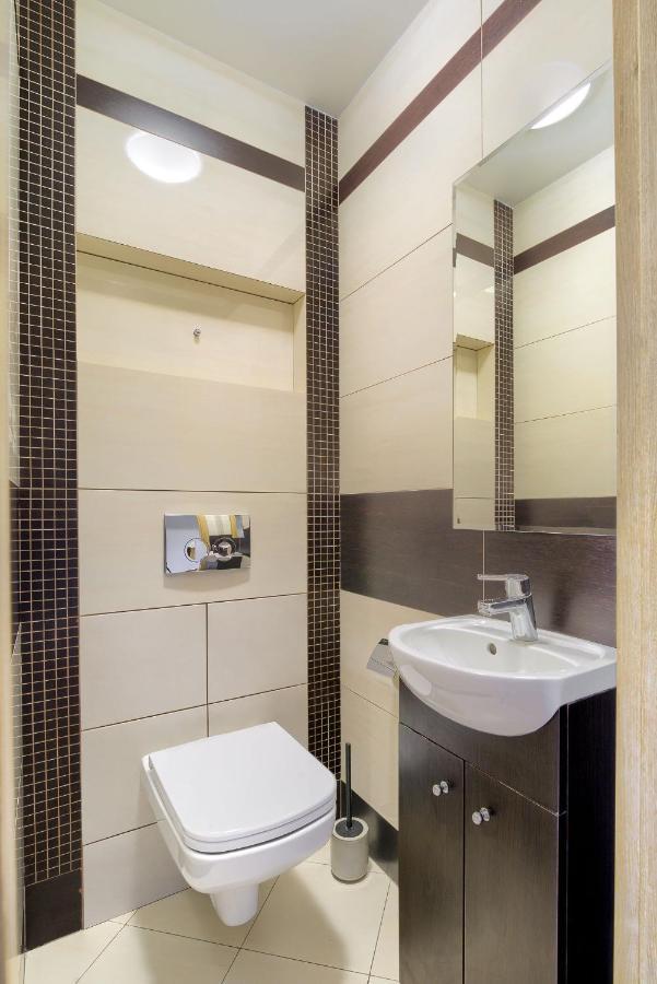 Family Center Spot Apartman Poznań Kültér fotó